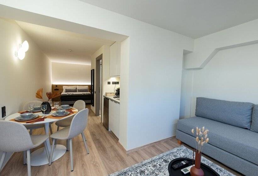 פנסיון Athens Airport Living Spaces