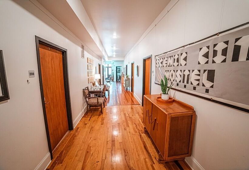 Pansiyon The Heinsman Guest House