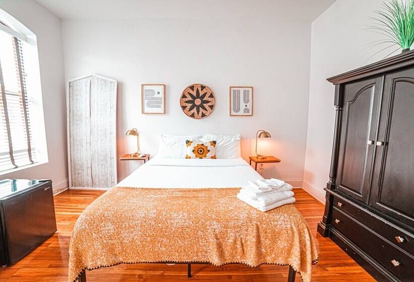 Pansiyon The Heinsman Guest House