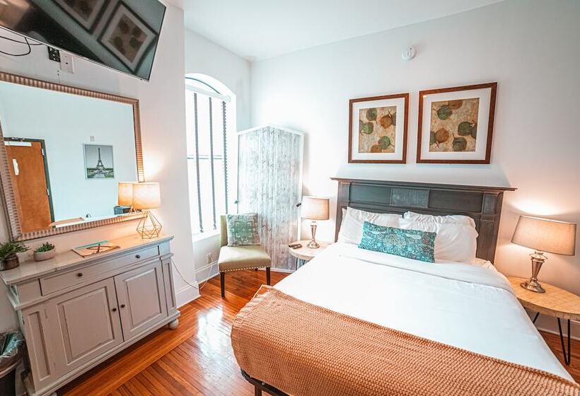 Pansiyon The Heinsman Guest House