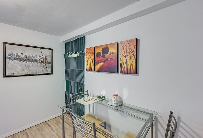 Pet Friendly Great Neck Home ~ 1 Mi To Kings Point