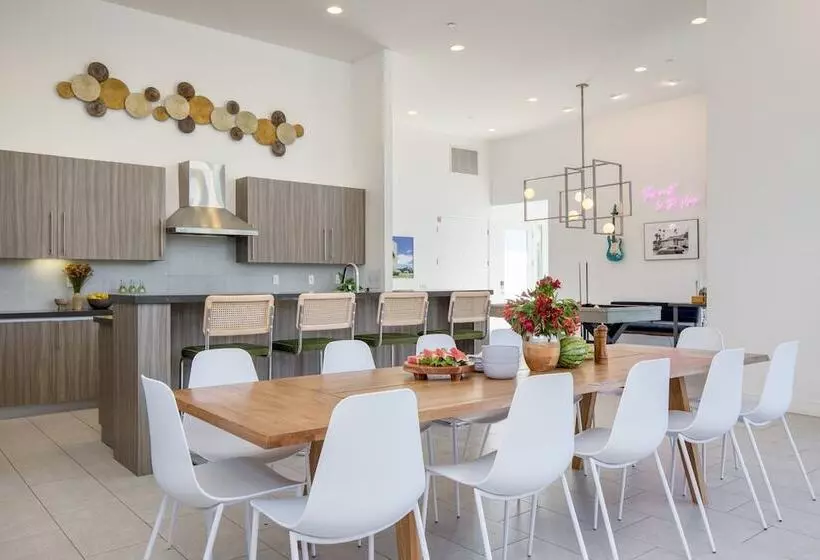 Polo Villa 4 By Avantstay Features Outdoor Kitchen, Pool, & Spa 260318 5 Bedrooms