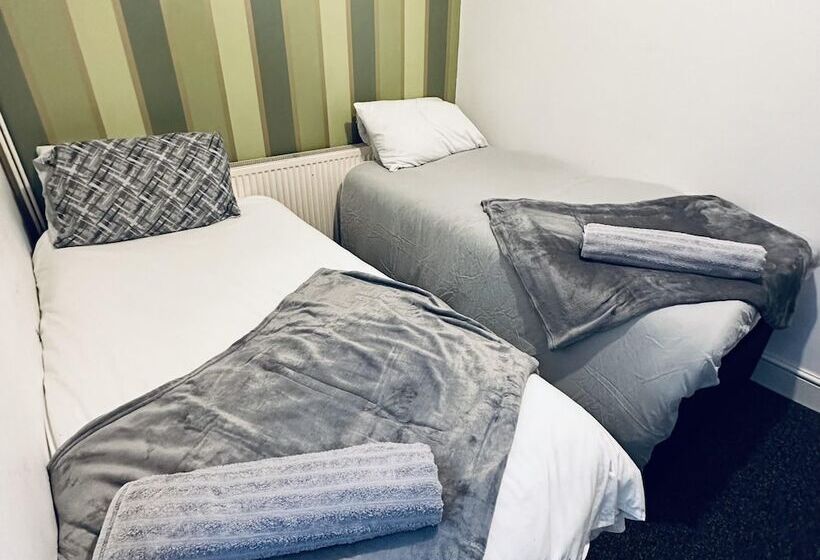 Residens Inviting 7 Bed House In Coventry City Centre