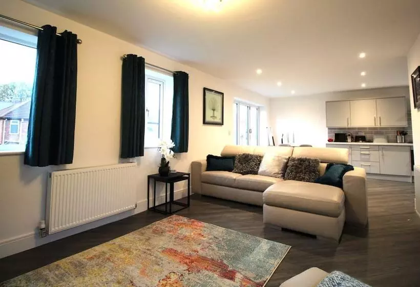 Residenssi New Build   2 Bed Bungalow   Large Enclosed Garden