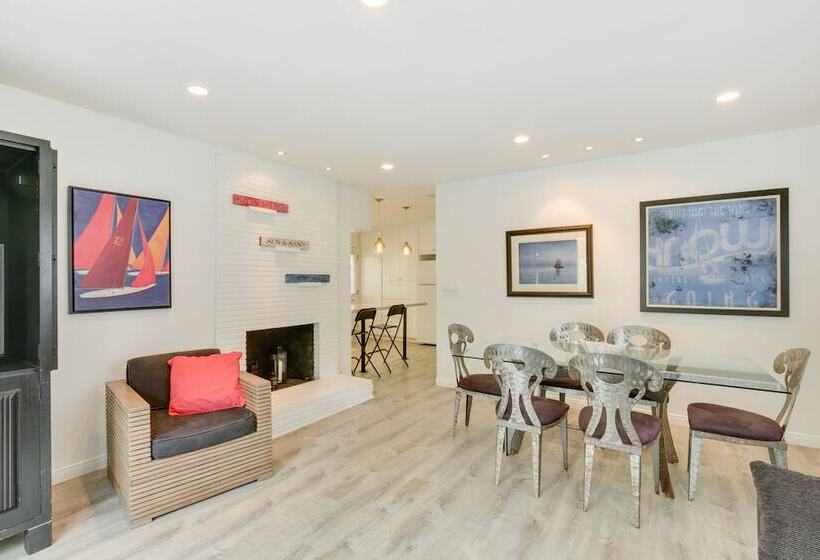 San Diego Home W/ Deck: Walk To Mission Beach!