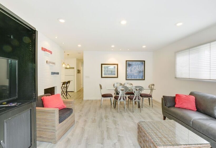 San Diego Home W/ Deck: Walk To Mission Beach!