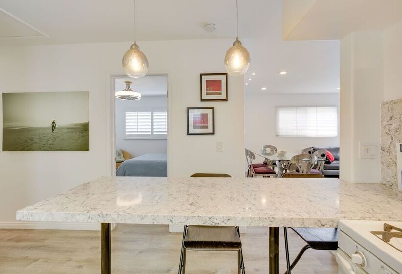 San Diego Home W/ Deck: Walk To Mission Beach!