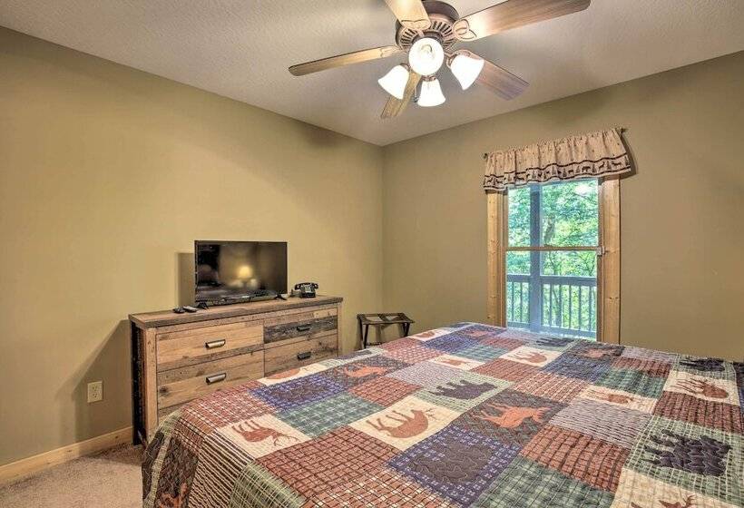 Secluded Ellijay Resort Cabin, 7 Mi To Dtwn!