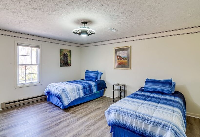 Secluded Jamestown Home ~ 5 Mi To Lake Cumberland!