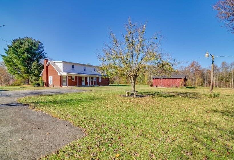 Secluded Jamestown Home ~ 5 Mi To Lake Cumberland!