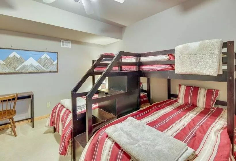 Ellijay Cabin W/ Hot Tub & Mountain Views