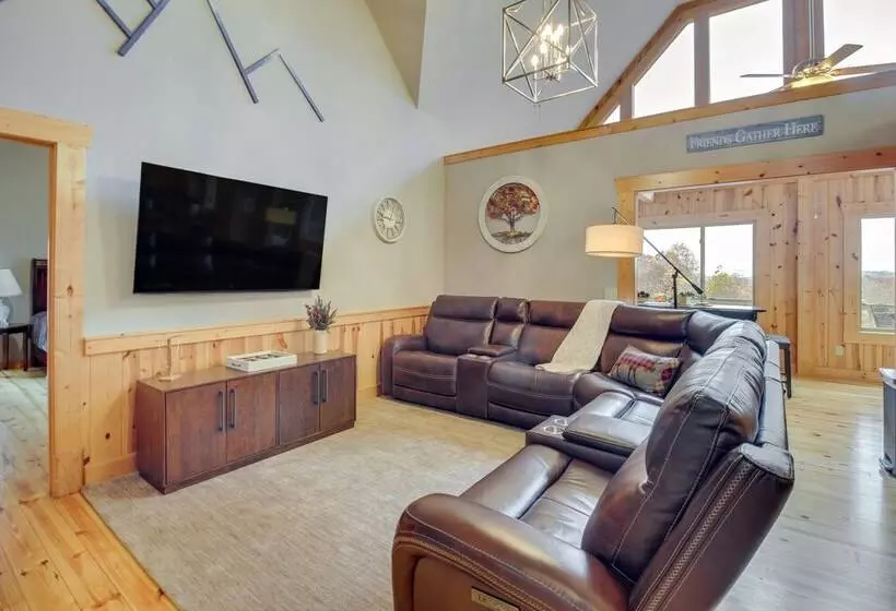 Ellijay Cabin W/ Hot Tub & Mountain Views