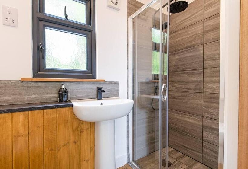 The Cabin In The Tamar Valley Cornwall