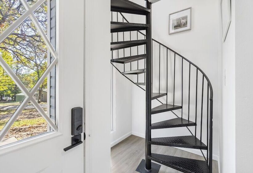 Tranquil Woods Retreat Branson