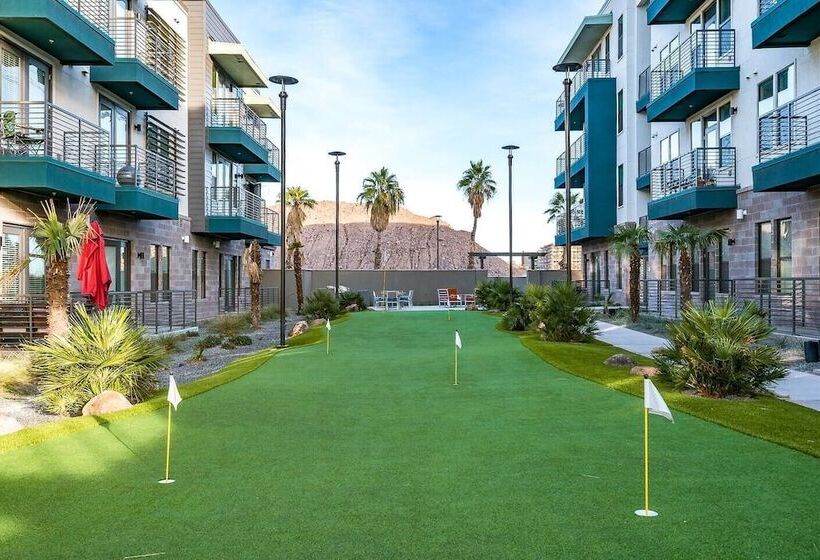 Two Modern Cozysuites At Town Lake Waterfront