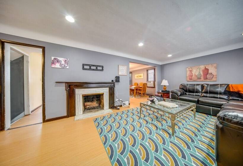 University Heights Home Near Downtown Cleveland!