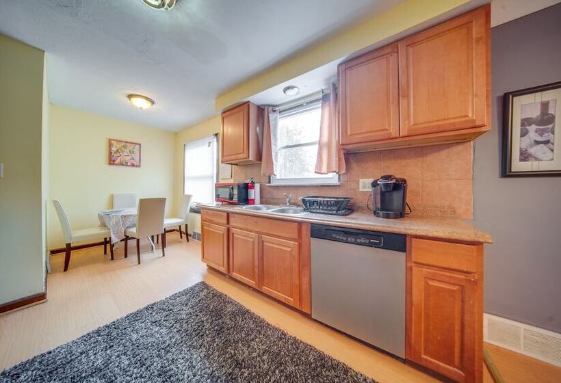 University Heights Home Near Downtown Cleveland!