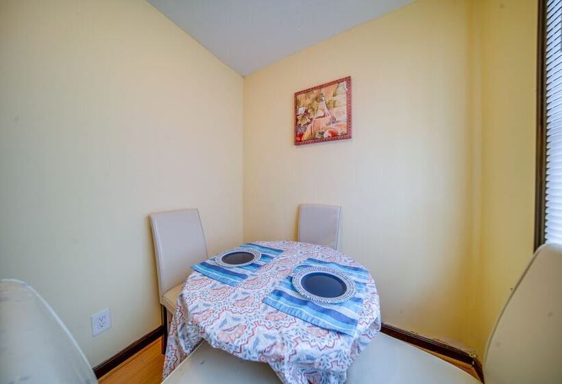 University Heights Home Near Downtown Cleveland!