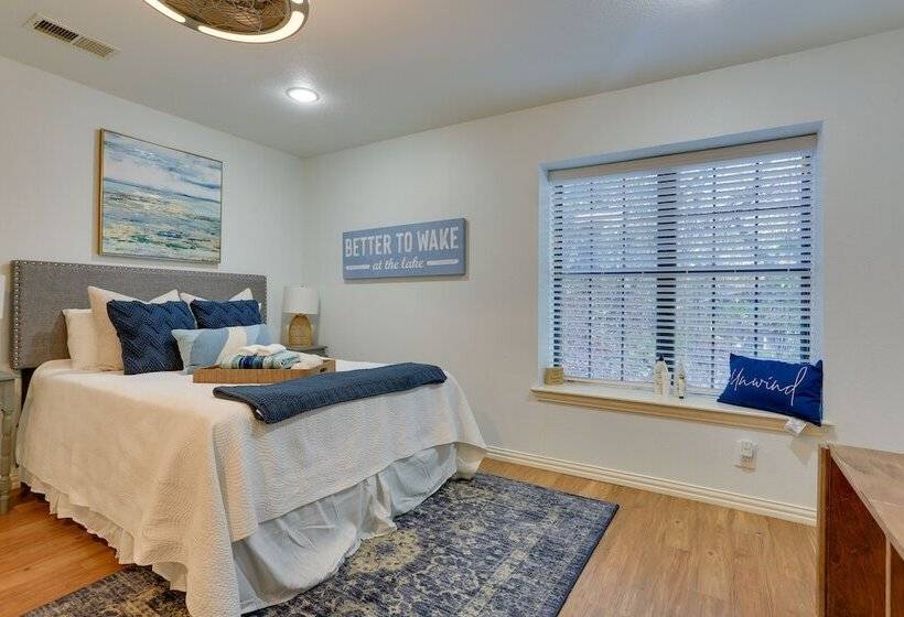 Waterfront Gainesville Home W/ Dock, Near Wineries