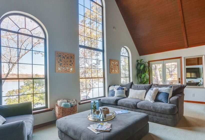 Waterfront Gainesville Home W/ Dock, Near Wineries