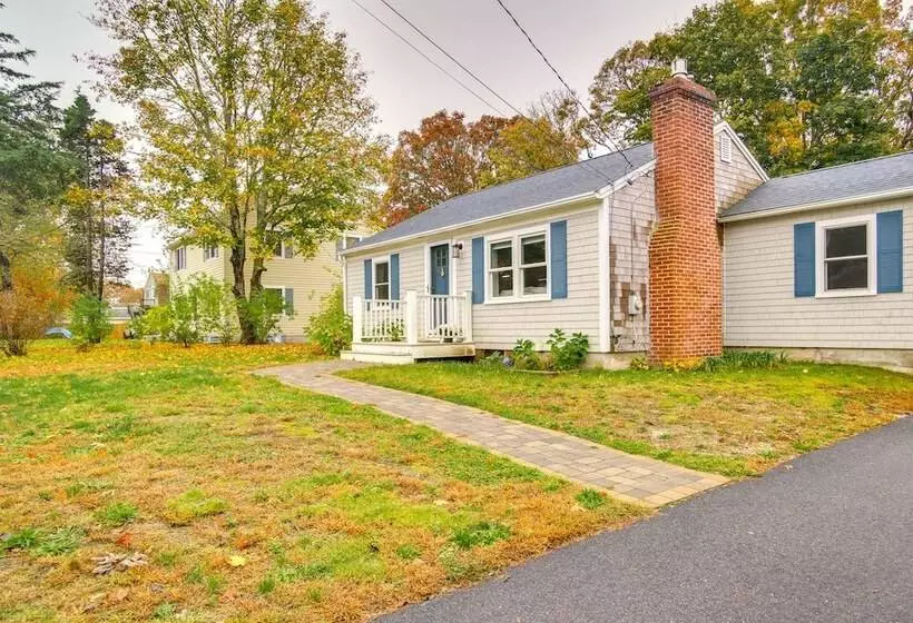 West Yarmouth Cottage W/ Gas Grill: Walk To Beach!