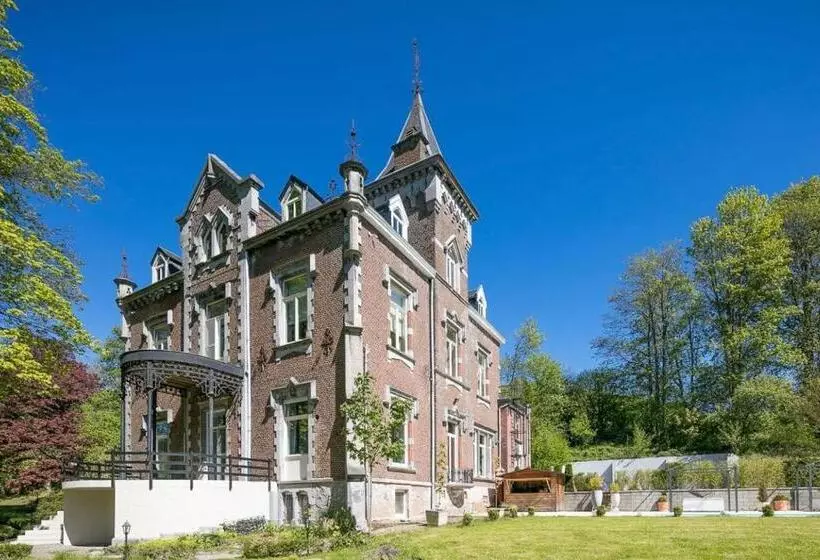 تختخواب و صبحانه Château Chevalier Des Montys