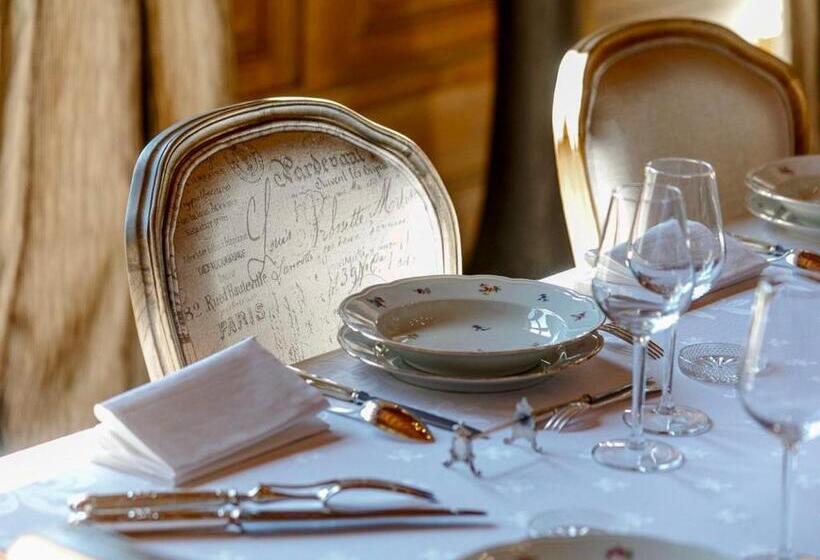 تختخواب و صبحانه Château Chevalier Des Montys