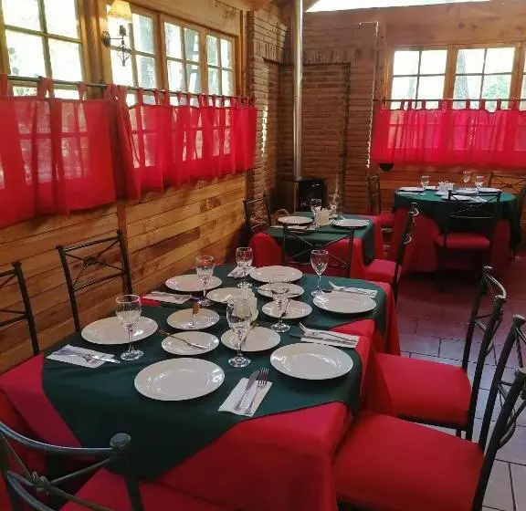 ホテル Cabañas Hosteria De Vilches