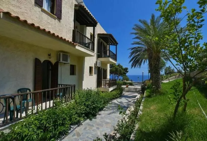 ホテル Galini Apartments