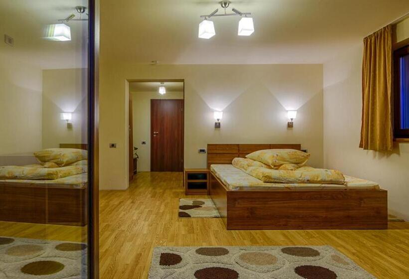 펜션 Panorama Pietrei Craiului