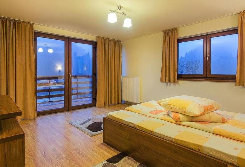 펜션 Panorama Pietrei Craiului