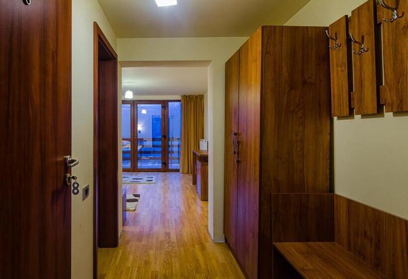 펜션 Panorama Pietrei Craiului