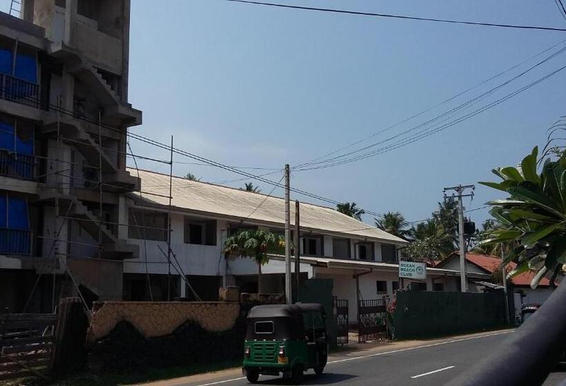 Пансион The Thusi S