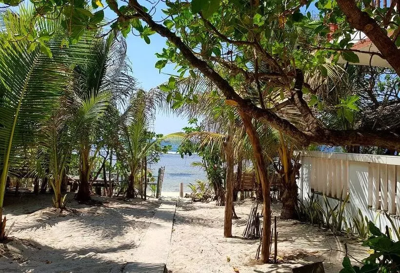 Majatalo Traditional Filipino Cottages