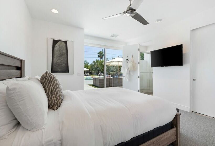 Polo Villa 7 By Avantstay Features Entertainer S Backyard + Game Room 260316 5 Bedrooms