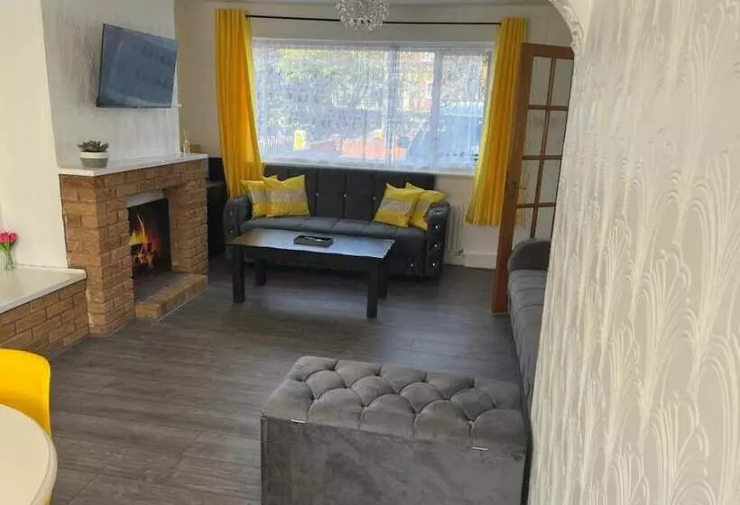 اقامتگاه Cosy House Near Lea Hall Train Station Bhx Nec Nia
