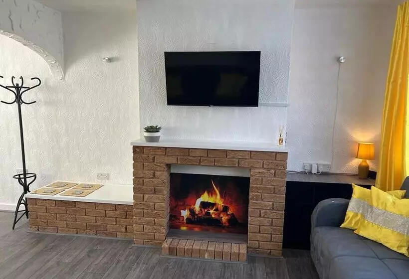 اقامتگاه Cosy House Near Lea Hall Train Station Bhx Nec Nia