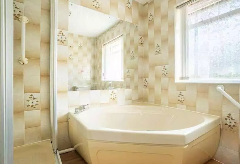 اقامتگاه Cosy House Near Lea Hall Train Station Bhx Nec Nia