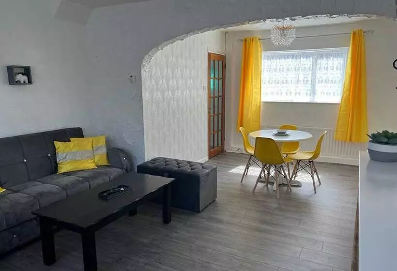 اقامتگاه Cosy House Near Lea Hall Train Station Bhx Nec Nia