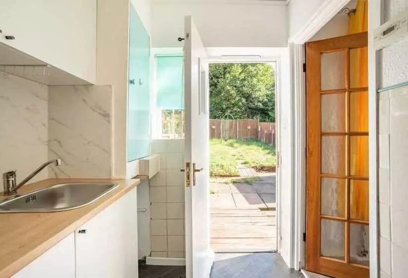 اقامتگاه Cosy House Near Lea Hall Train Station Bhx Nec Nia