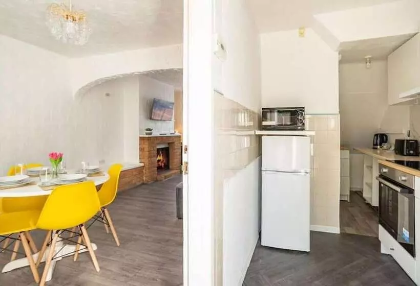 اقامتگاه Cosy House Near Lea Hall Train Station Bhx Nec Nia