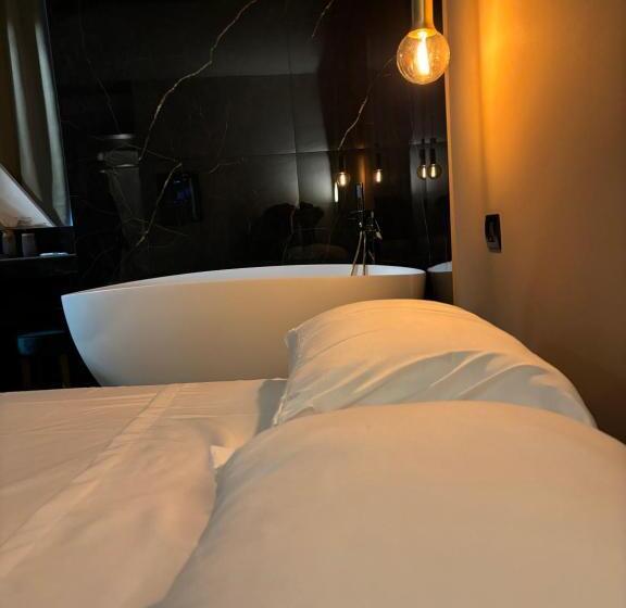 تختخواب و صبحانه Cbh Sicitaly Group