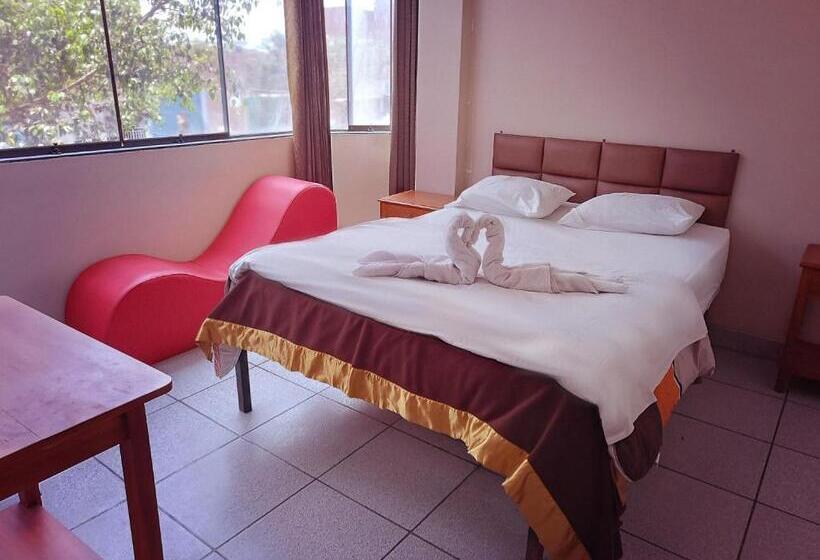 Отель Hostal La Dulce Vida