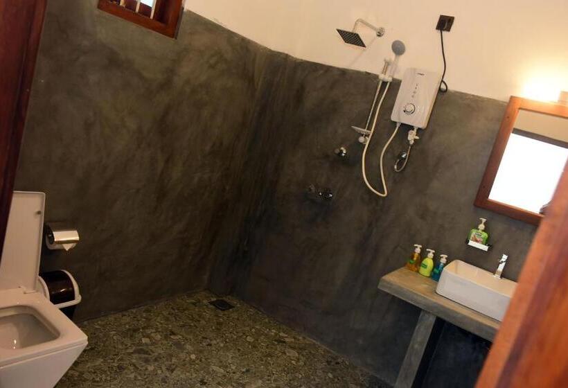 호텔 Lake & Ocean Villa Ahangama