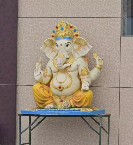 ホテル Mayur