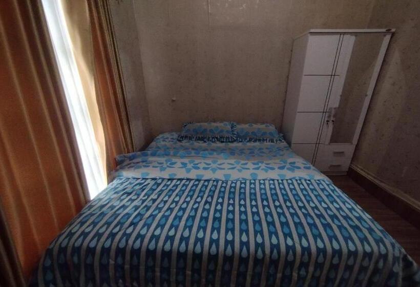 Hotel Oyo 93618 Homestay Bonjeruk