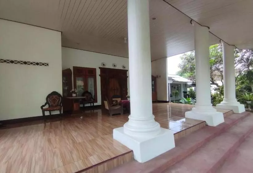 ホテル Oyo 93618 Homestay Bonjeruk