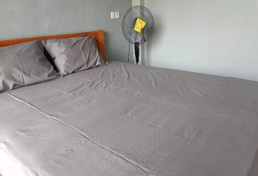 ホテル Oyo 93638 Lotus Guest House