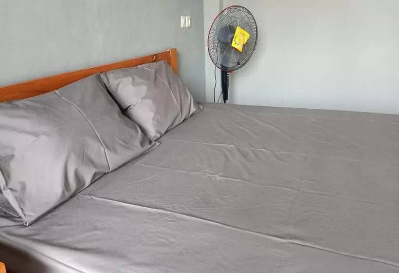 ホテル Oyo 93638 Lotus Guest House