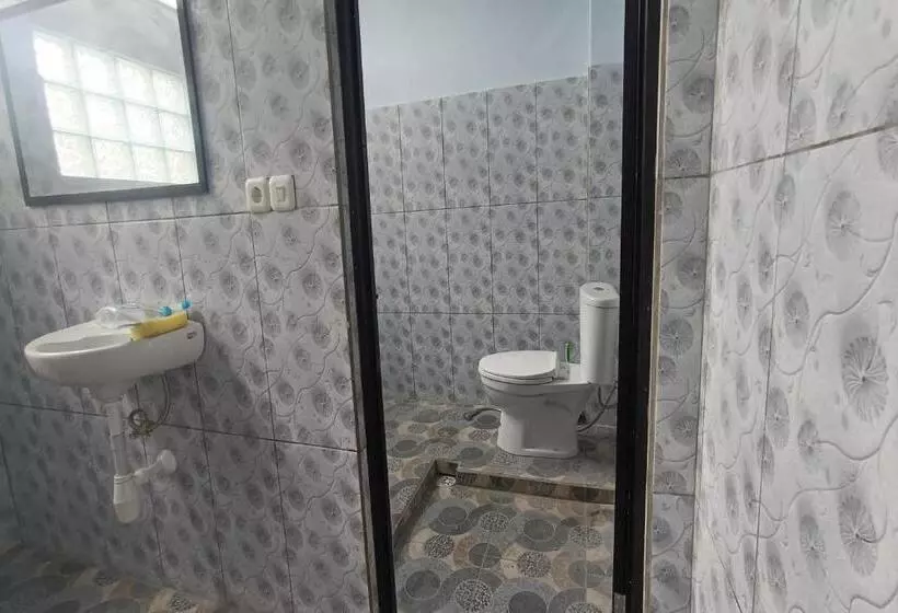 ホテル Oyo 93638 Lotus Guest House